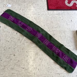 Men’s Supreme scarf used OSFA rare great condition